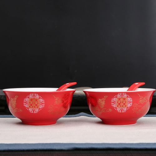 红盖碗，喜结缘 新婚敬茶里的简约仪式感